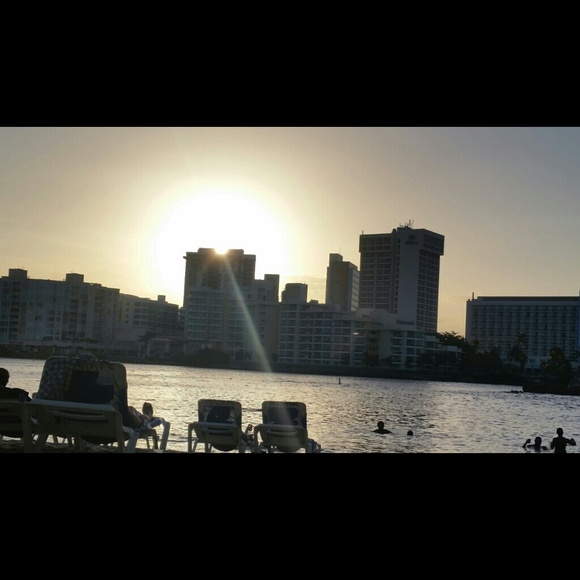 Profile Picture of Kelvin Collado (@kcollado917) on Poshmark