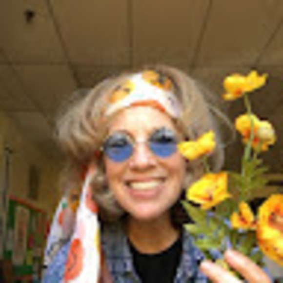 Profile Picture of Eugenia Sackson (@eugeniajoie) on Poshmark