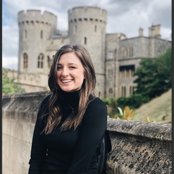 Profile Picture of Corie Railey (@corierailey) on Poshmark