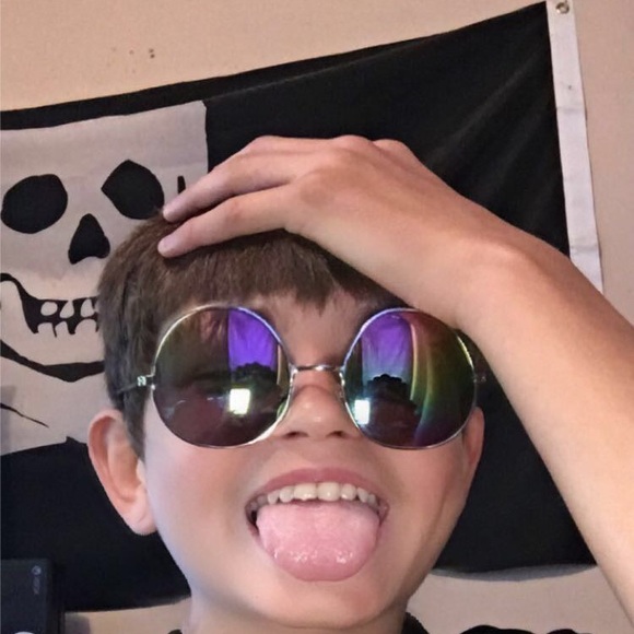 Profile Picture of Robert Brooks (@yrhrobert520) on Poshmark