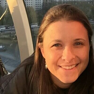 Profile Picture of Melissa Claus (@M_LClaus) on Twitter
