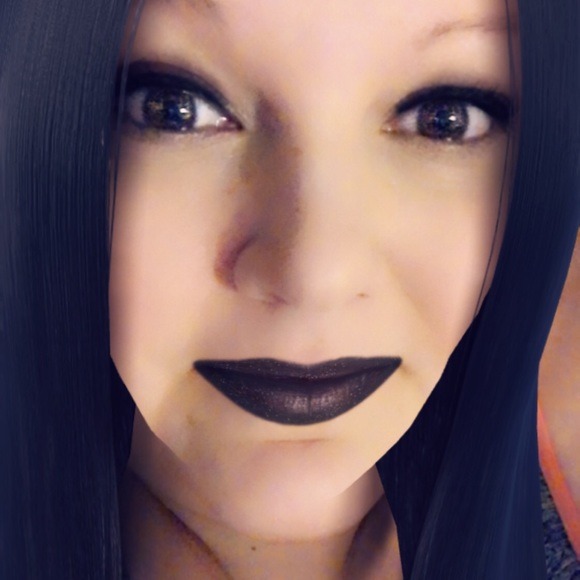 Profile Picture of Amanda Paugh (@bdpajb08) on Poshmark