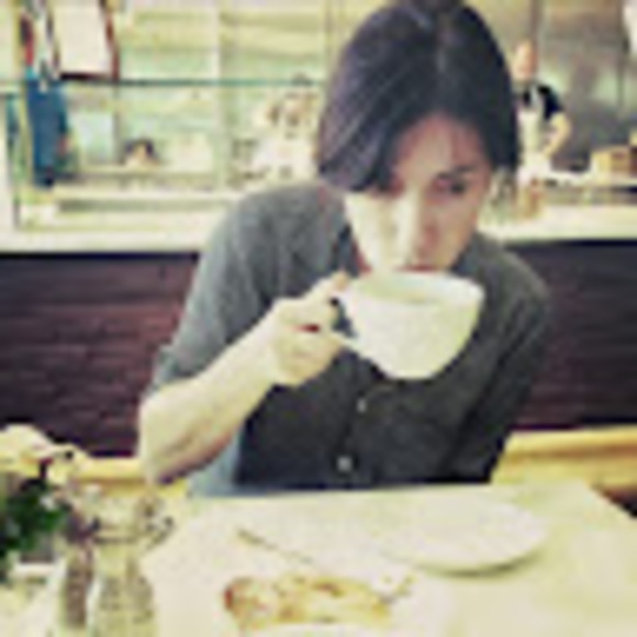 Profile Picture of Pam Saftler (@psaftler) on Poshmark