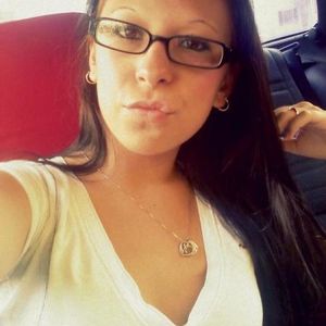 Profile Picture of Amber Nuttall (@nuttall369) on Myspace