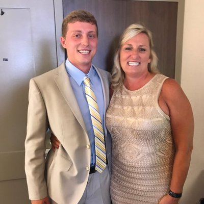 Profile Picture of Shannon Floyd (@SsfloydFloyd) on Twitter