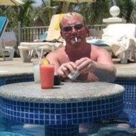 Profile Picture of Andrew J (@andrewjohnso371) on Poshmark