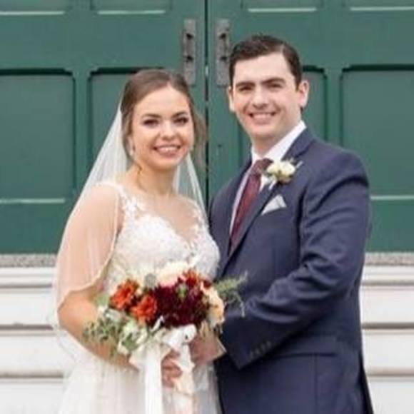 Profile Picture of Leah Glennon (@leahg876) on Poshmark