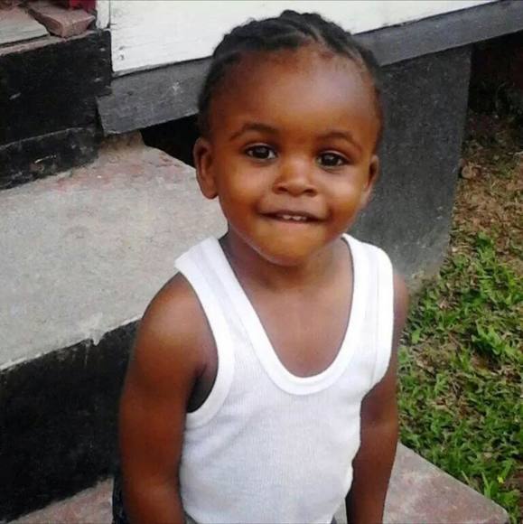 Profile Picture of Selena Asquith (@selena_asquith) on Poshmark