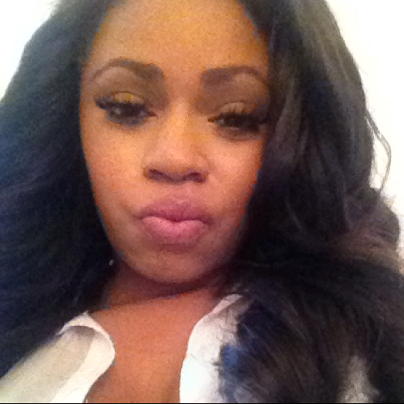 Profile Picture of Ariel Salazar (@ariiebaby) on Poshmark