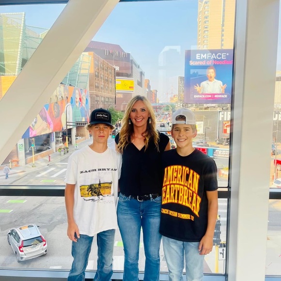 Profile Picture of Krew Muscha (@krewmuscha1) on Poshmark