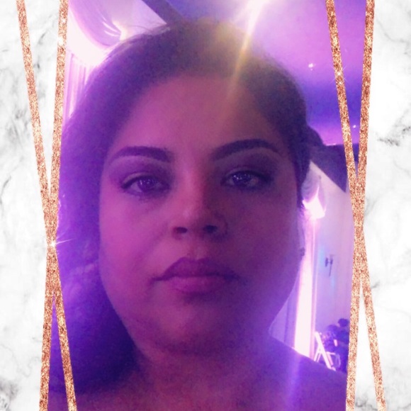 Profile Picture of Concepcion Alvarez (@connie0623) on Poshmark