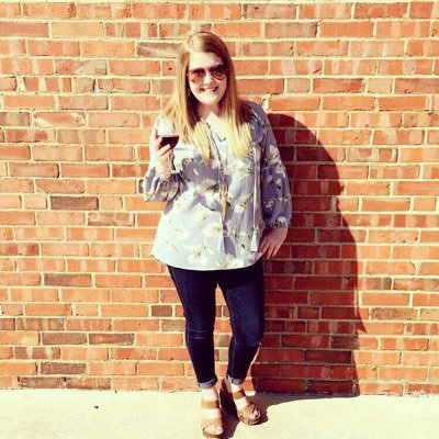 Profile Picture of LOLO (@LorenATaylor) on Twitter