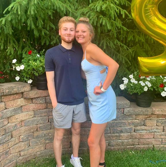 Profile Picture of Drew David (@drewdavid77) on Poshmark