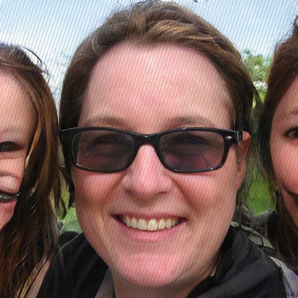 Profile Picture of Chris Bouchard (@chris5qsbouchar) on Poshmark