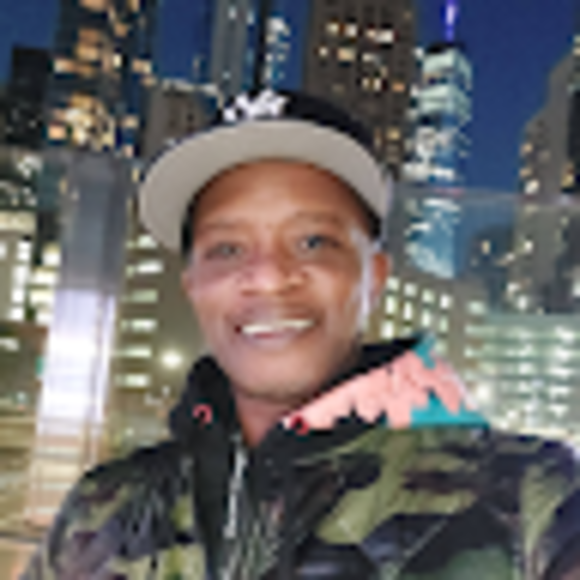 Profile Picture of Adrian Phillips (@adrianphilli696) on Poshmark