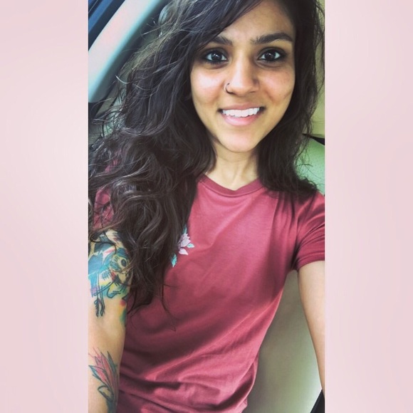 Profile Picture of Swati Patel (@swati61270) on Poshmark