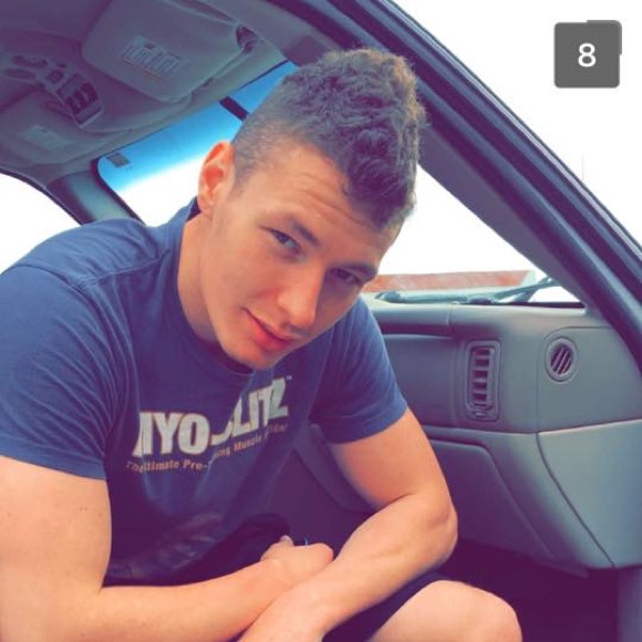 Profile Picture of Jack Snedden (@jrsnddn) on Poshmark