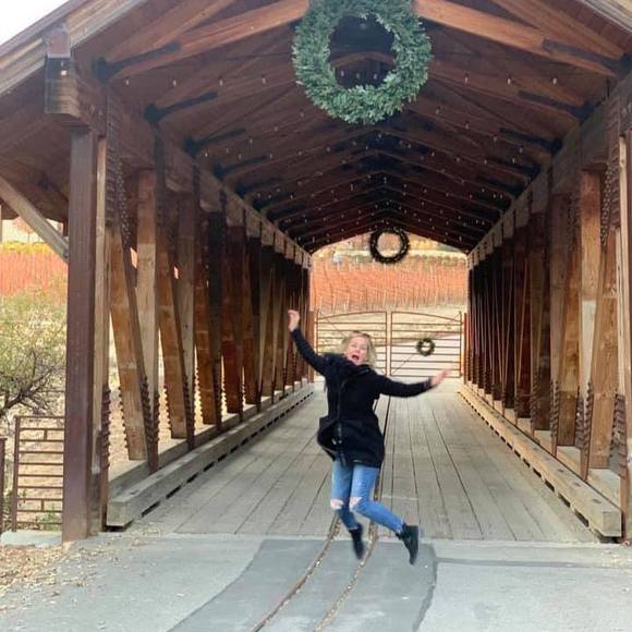 Profile Picture of Brigette Chasmar (@brigettechaz) on Poshmark