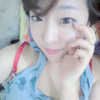 Profile Picture of Raina.KIM (@LilyRaina) on Twitter