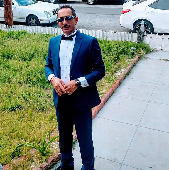 Profile Picture of Mohammad Adnan (@cambody) on Poshmark