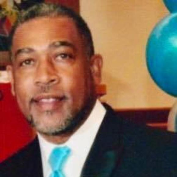 Profile Picture of Michaelt Holliness (@itismanna) on Poshmark