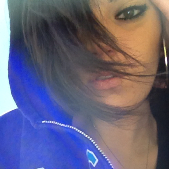 Profile Picture of Allison Doody (@amdoody) on Poshmark