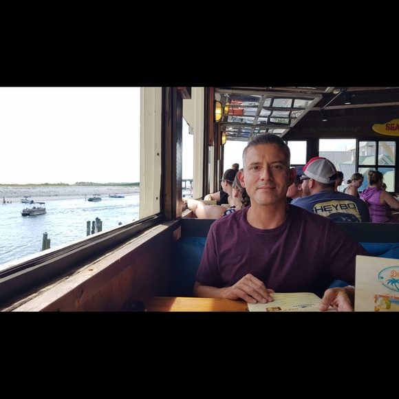 Profile Picture of Mike Alvarado (@chapin40) on Poshmark