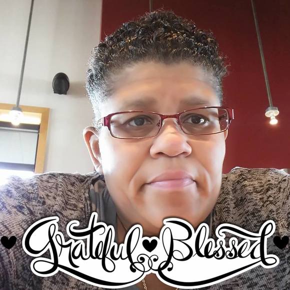 Profile Picture of Tawanda Franklin (@franklintaw) on Poshmark