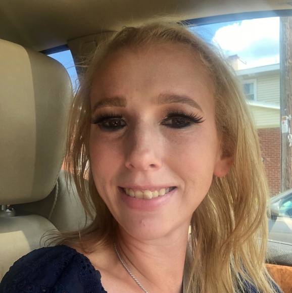 Profile Picture of Mrsmeaghan Bugge (@megbugge) on Poshmark