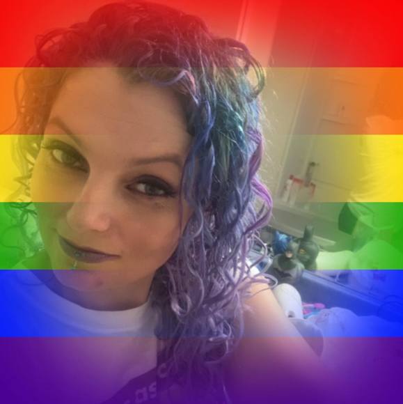 Profile Picture of Anastasia Behrmann (@a_behrmann) on Poshmark