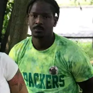 Profile Picture of lowthatguy (@growwithlowthatguy) on Tiktok