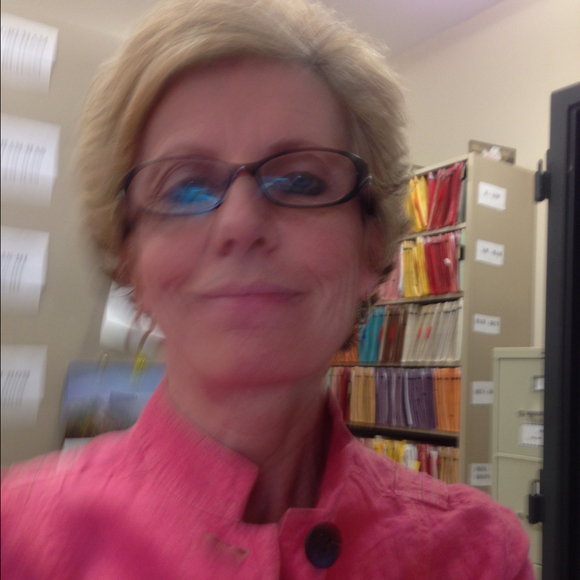 Profile Picture of Kathy Donnan (@jtd) on Poshmark