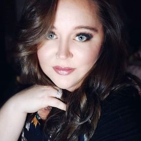 Profile Picture of Danielle Rivers (@daniellerivers) on Pinterest