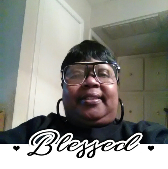 Profile Picture of Joyce Oliver (@joyceoliver) on Poshmark