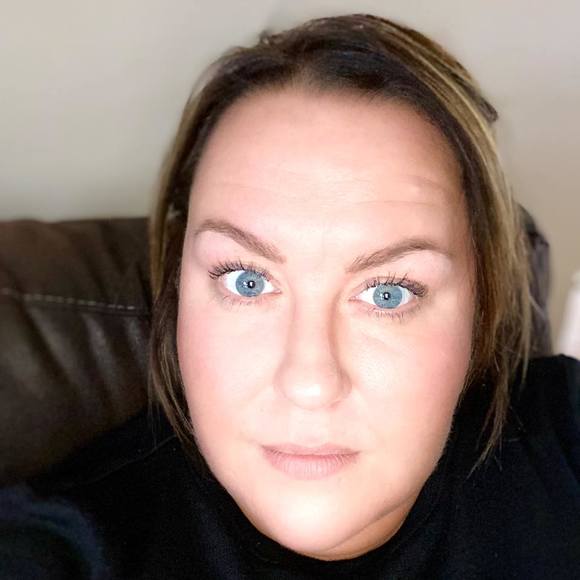 Profile Picture of Sandra Gougeon (@sanegougeon) on Poshmark