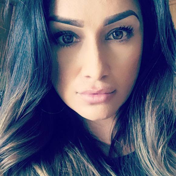 Profile Picture of Gloria Aguirre (@illynaubree) on Poshmark