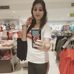 Profile Picture of MONIKA CHAUHAN (@kinnz9102) on Instagram