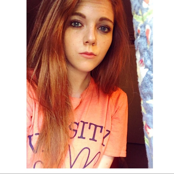 Profile Picture of Tehya Horbach (@tehya_1223) on Poshmark