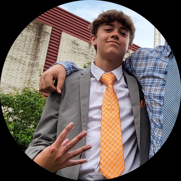 Profile Picture of Richard Malsch (@rvmalsch27) on Poshmark