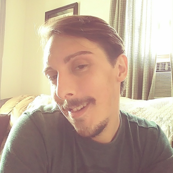 Jesse Didyoung - Poshmark Profile Picture of Jesse Didyoung (@jaydidyum90) on Poshmark