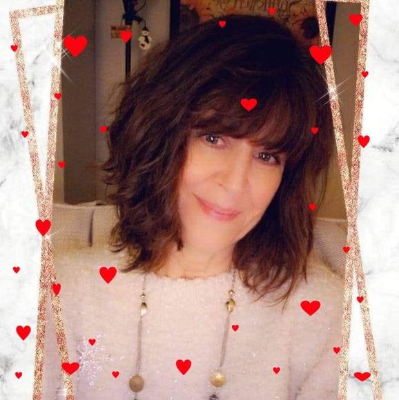 Profile Picture of Sherry Maxwell (@shemax_) on Poshmark