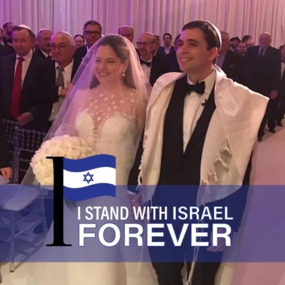 Profile Picture of Valerie Swerdlow (@vweisselberger) on Poshmark