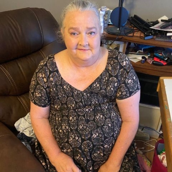 Profile Picture of Dona Westerhuis (@donawesterhuis) on Poshmark