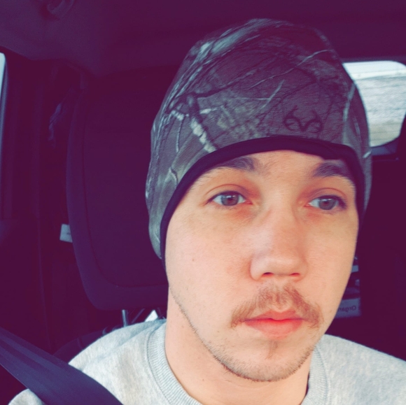 Profile Picture of Travis Kassaiuli (@niugtaqyuk) on Poshmark