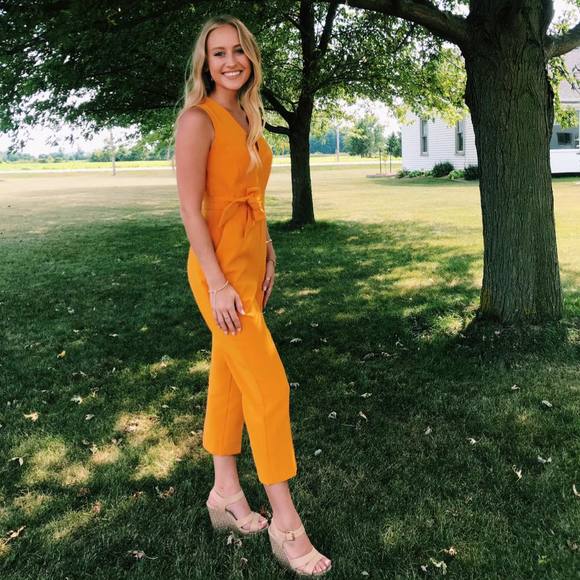 Profile Picture of Chrissy Denotter (@chrissyden) on Poshmark