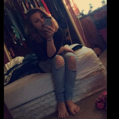 Profile Picture of Katelyn Larson (@firefly029) on Twitter