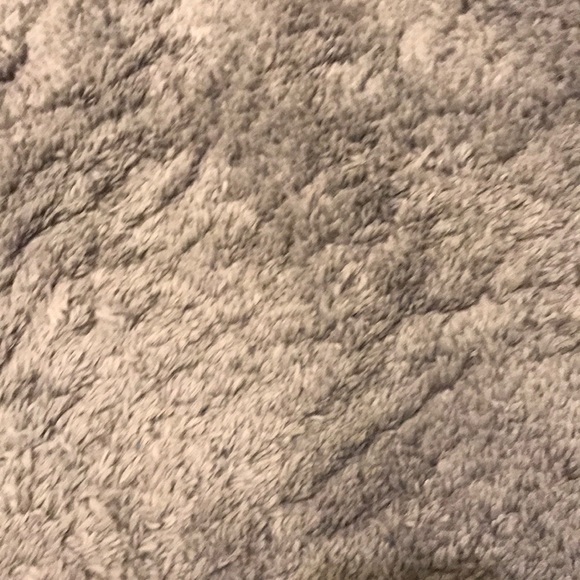 Profile Picture of Joyce Liu (@joyciii) on Poshmark