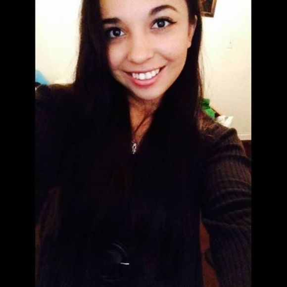 Profile Picture of Ruby Mares (@mares_ruby) on Poshmark