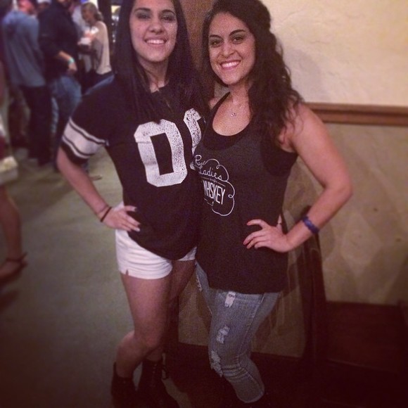 Profile Picture of Lea Martinez (@leamartinez269) on Poshmark