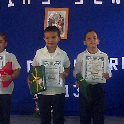 Profile Picture of Luis René Cañas (@LuisRenCaas) on Twitter